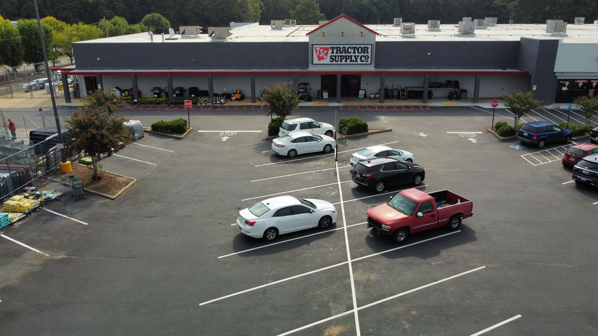 Glynn Street Shopping Center 