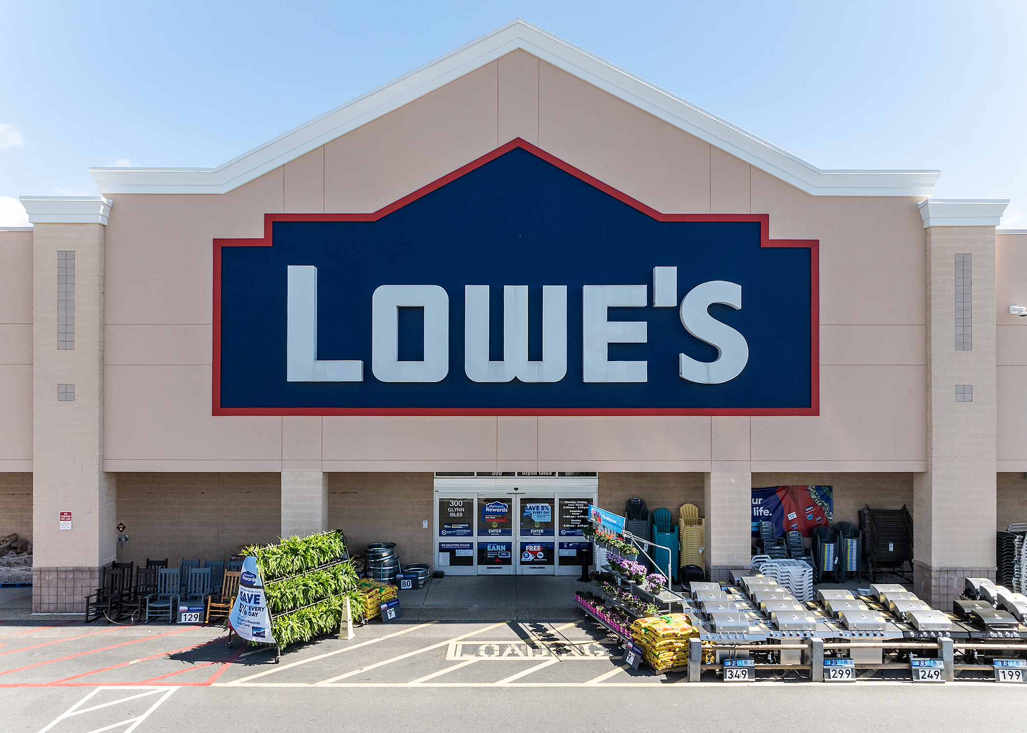 Front Entrance View of Lowe's