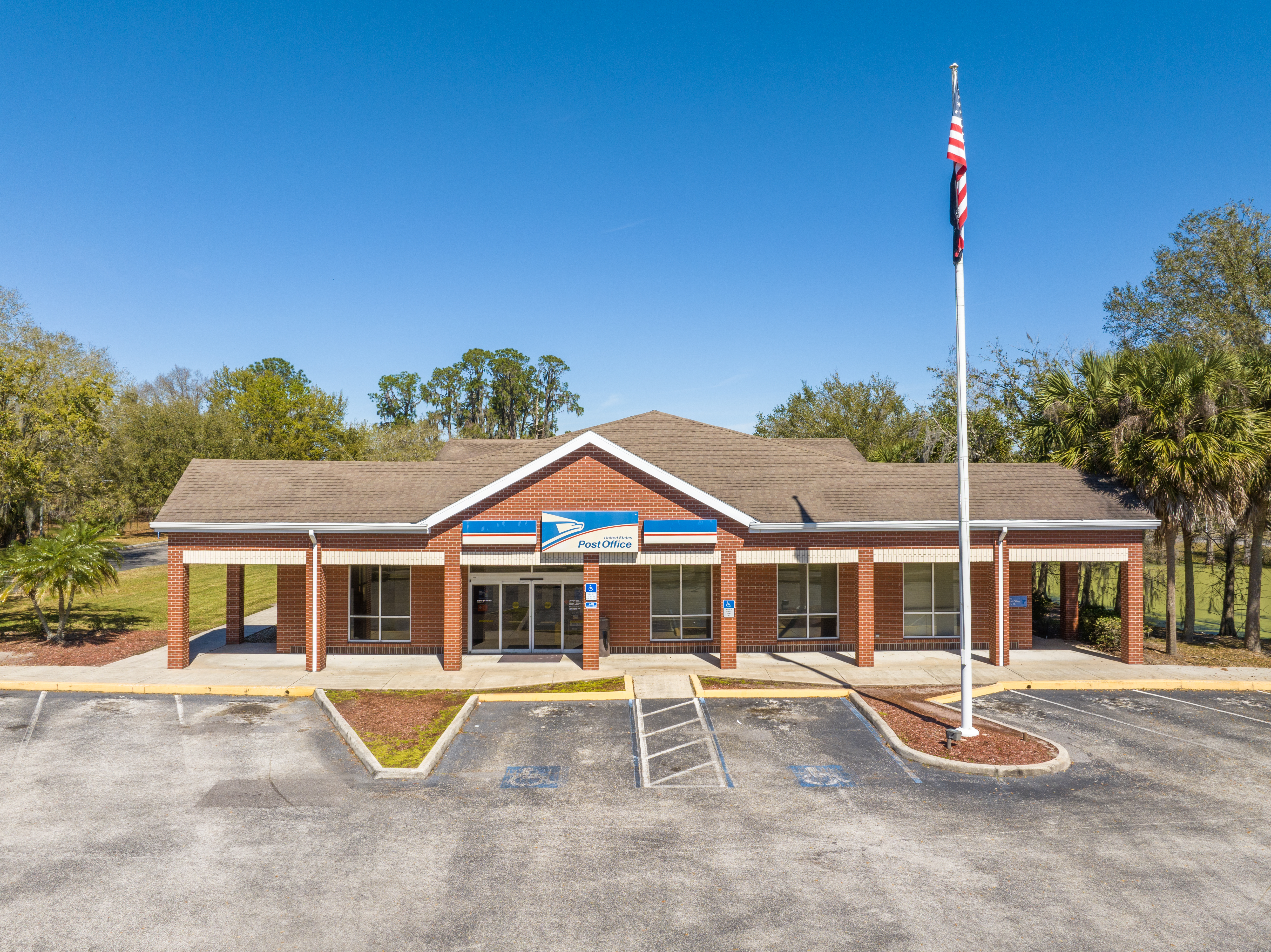 Front View of the United States Post Office